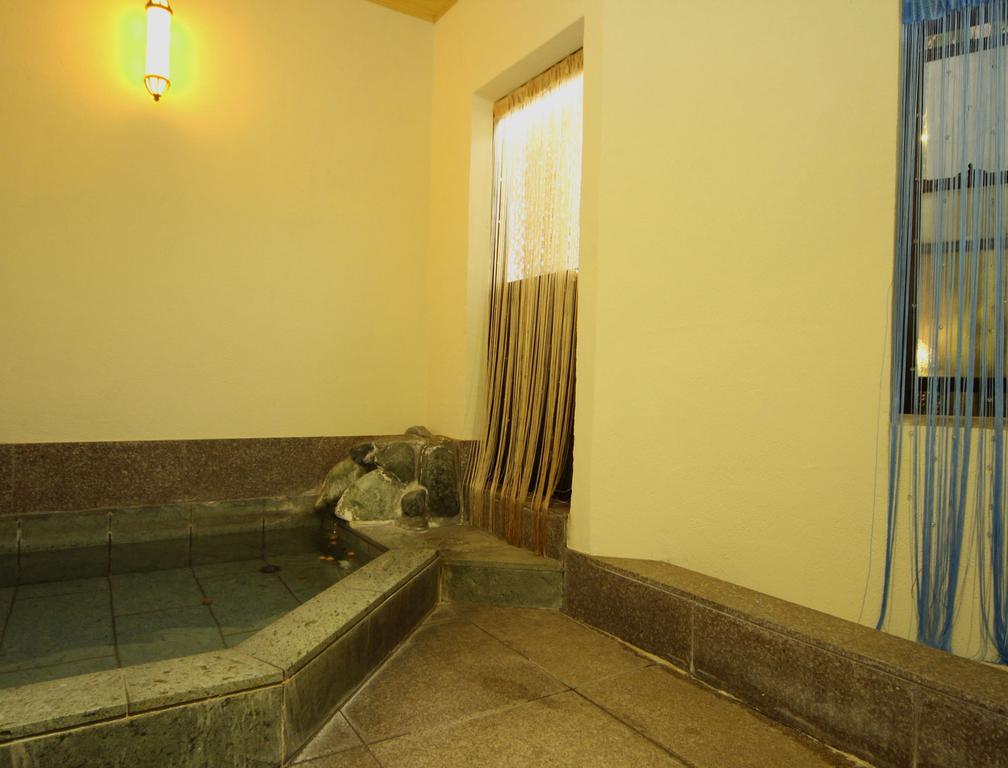 Ohbu Hotel Ito  Buitenkant foto